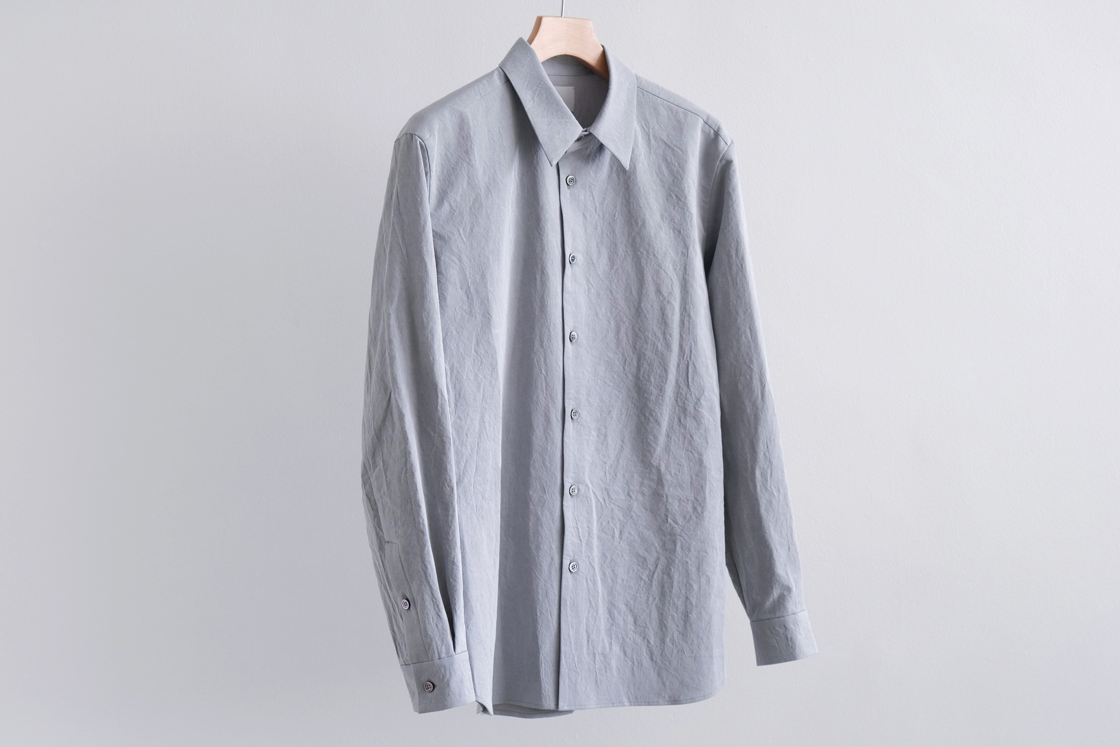 塩縮加工コットンリネンシャツ・羽衿付き | WUNDER